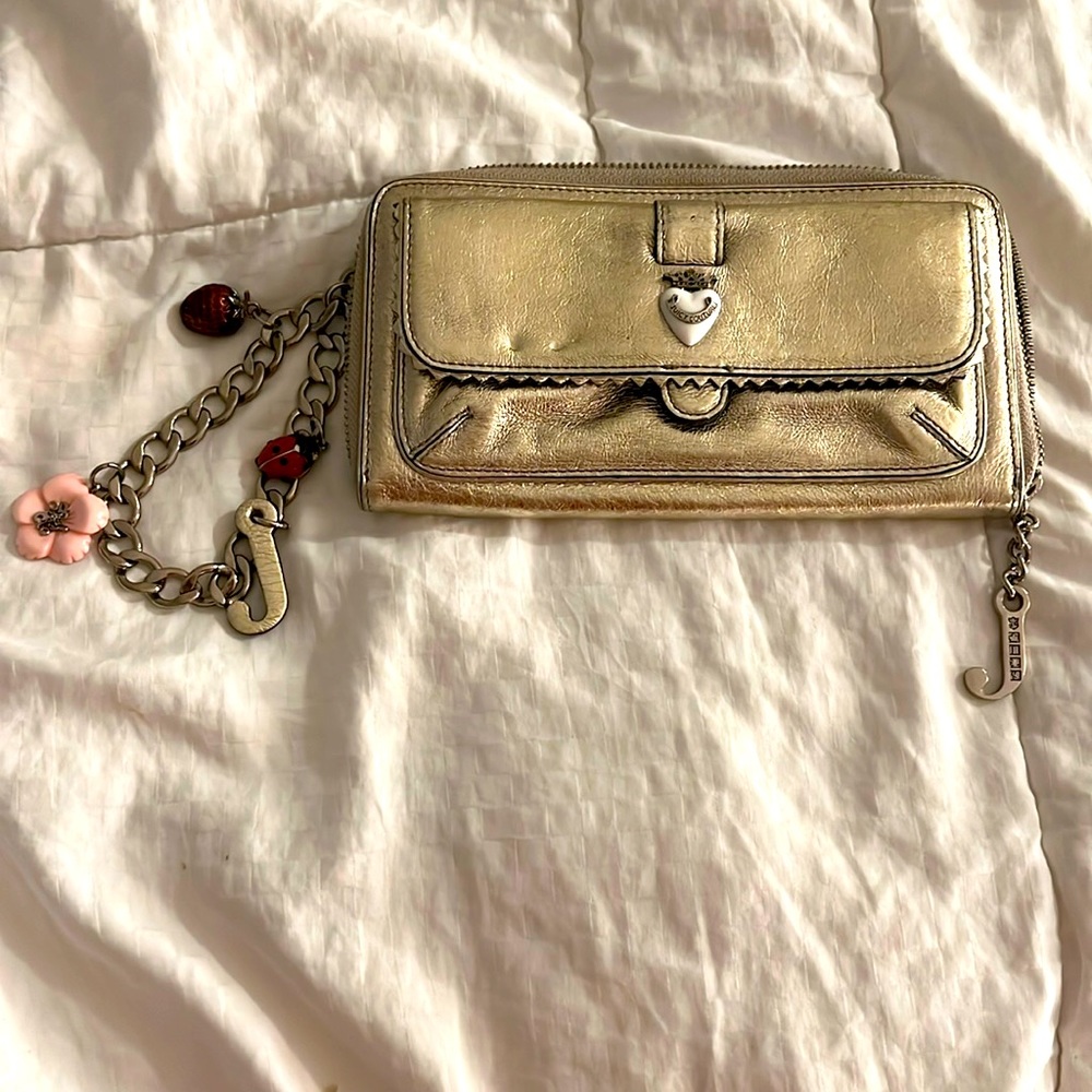 Special Juicy Couture Leather Wristlet with Charms Wallet Gold Metallic